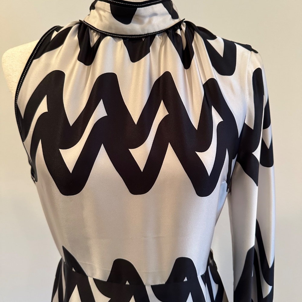 Alexis Elina Dress | Size M - Picture 15 of 16